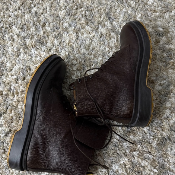 Hugo boss men boots size 10 us.